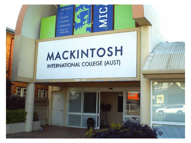 2/1051 Gold Coast hwy, Palm Beach QLD 4221