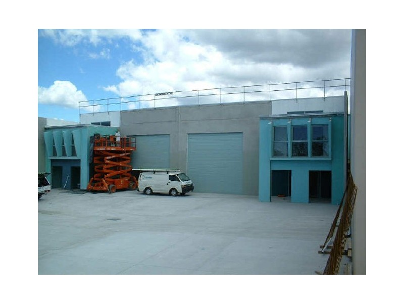 2/16 Millaroo Drive, Helensvale QLD 4212