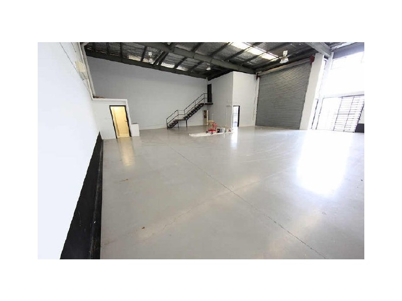 1/4 Pirelli Street, Southport QLD 4215