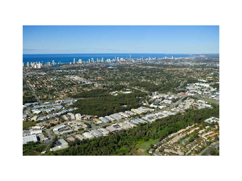 7/26 Bailey Crs, Southport QLD 4215