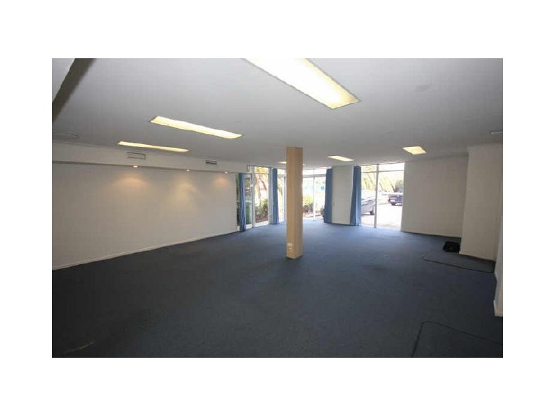 1/42 Olympic Cct, Southport QLD 4215