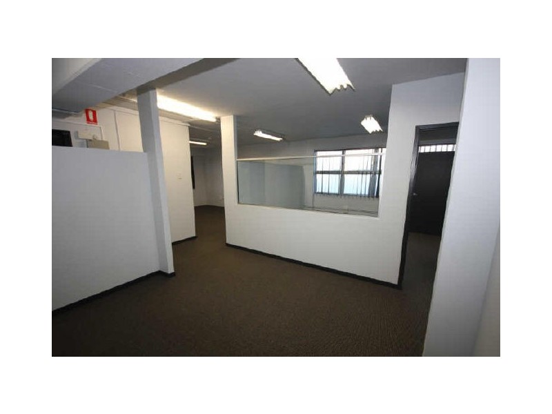 3/9 Frinton Street, Southport QLD 4215