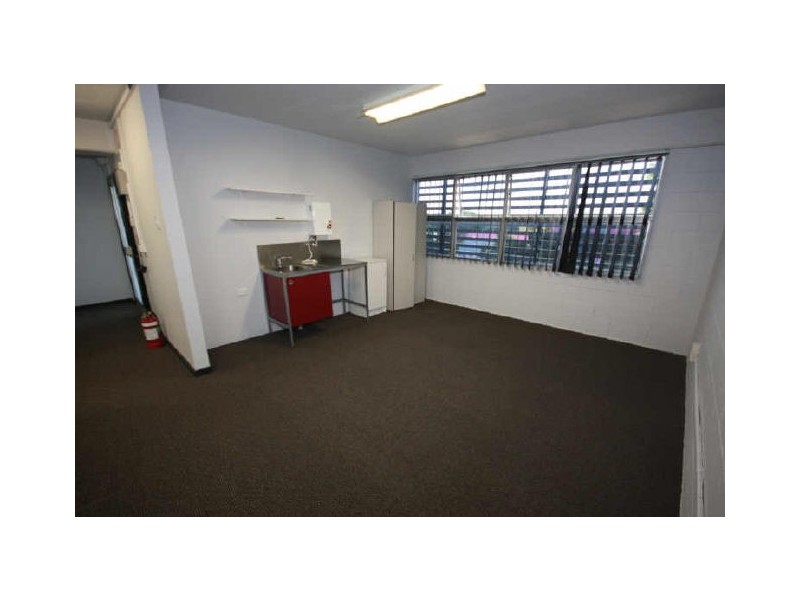 3/9 Frinton Street, Southport QLD 4215