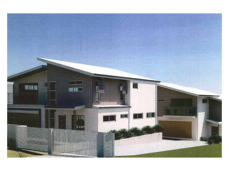 18 Fourth Street, Labrador QLD 4215