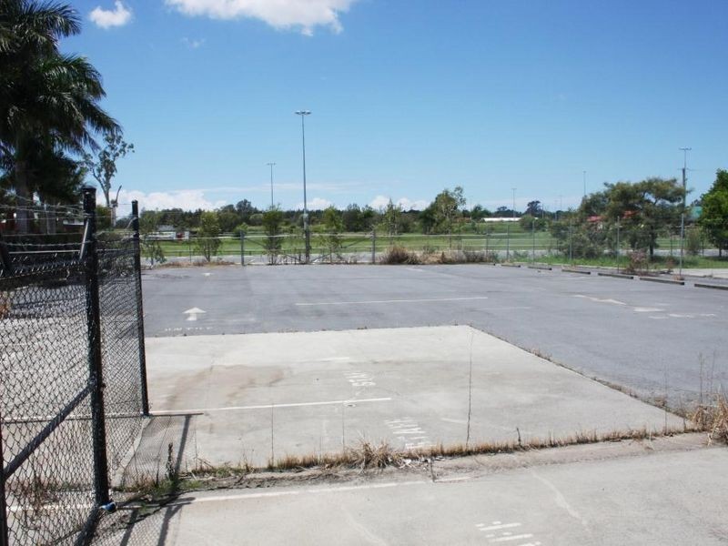 57 Lawrence Dr, Nerang QLD 4211