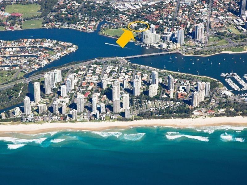 30 Brighton Pde, Southport QLD 4215