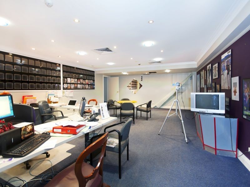 170/24 Queensland Avenue, Broadbeach QLD 4218