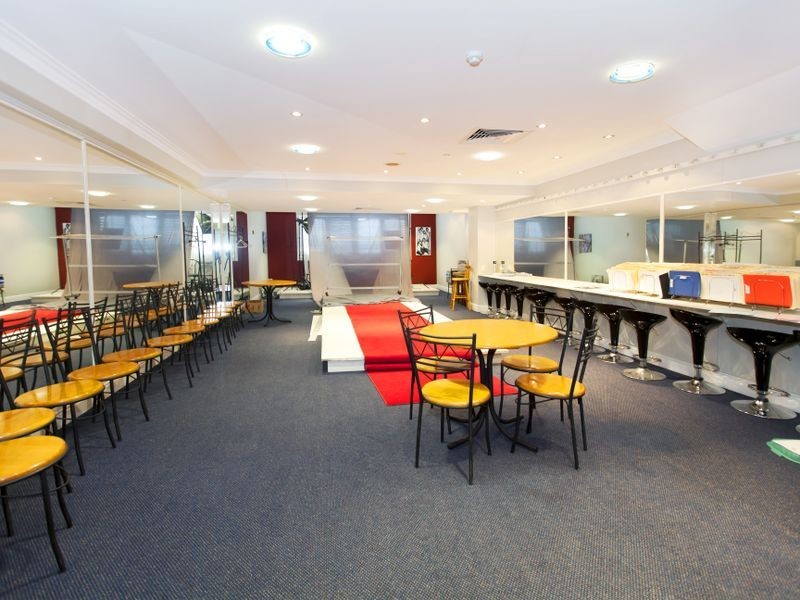 170/24 Queensland Avenue, Broadbeach QLD 4218