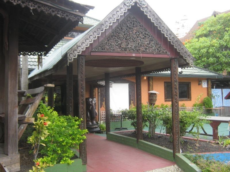 2765 Gold Coast Highway, Broadbeach QLD 4218