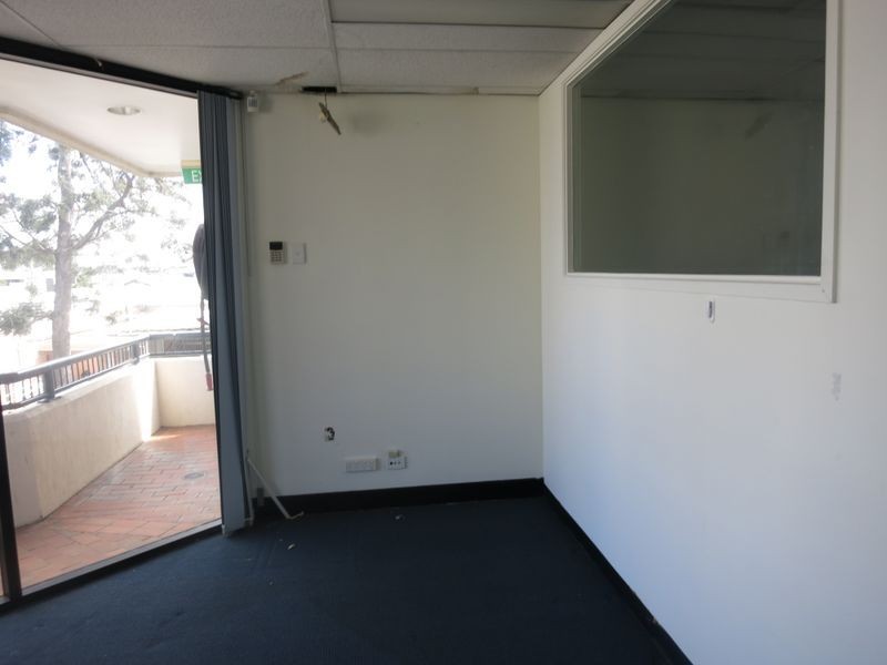 8/23 Nind Street, Southport QLD 4215