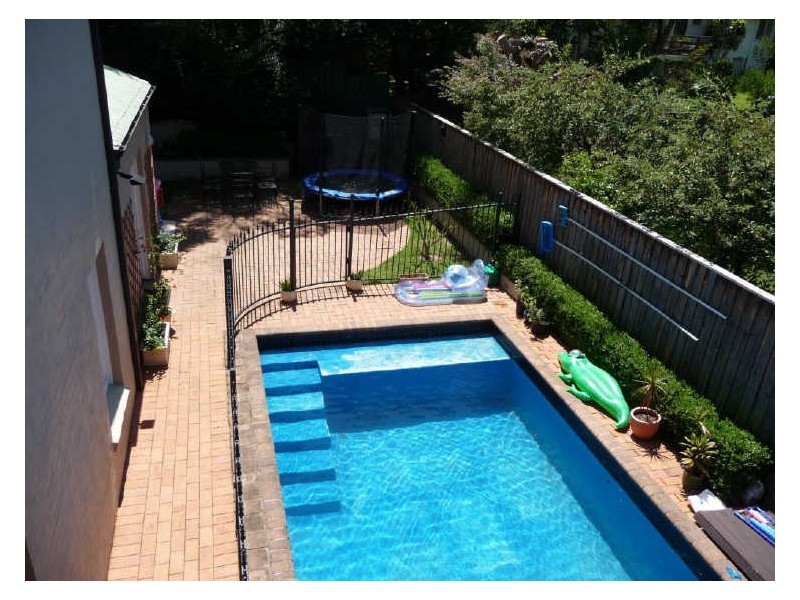 10 Ryrie Avenue, Forestville NSW 2087