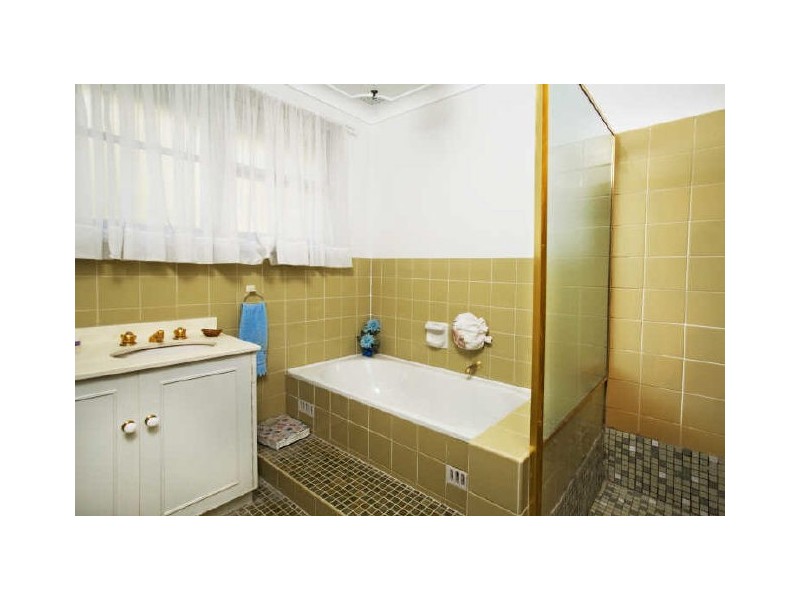 10 Kilkenny Avenue, Killarney Heights NSW 2087