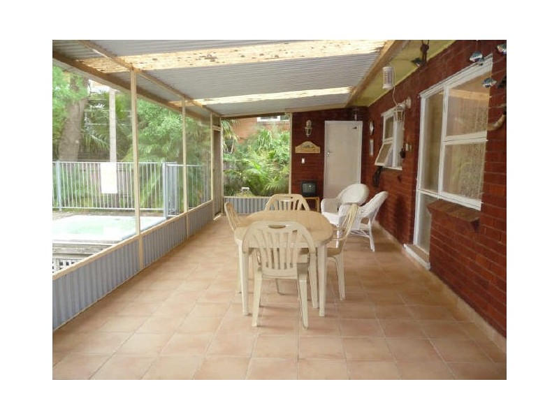 15 Vines Avenue, Forestville NSW 2087