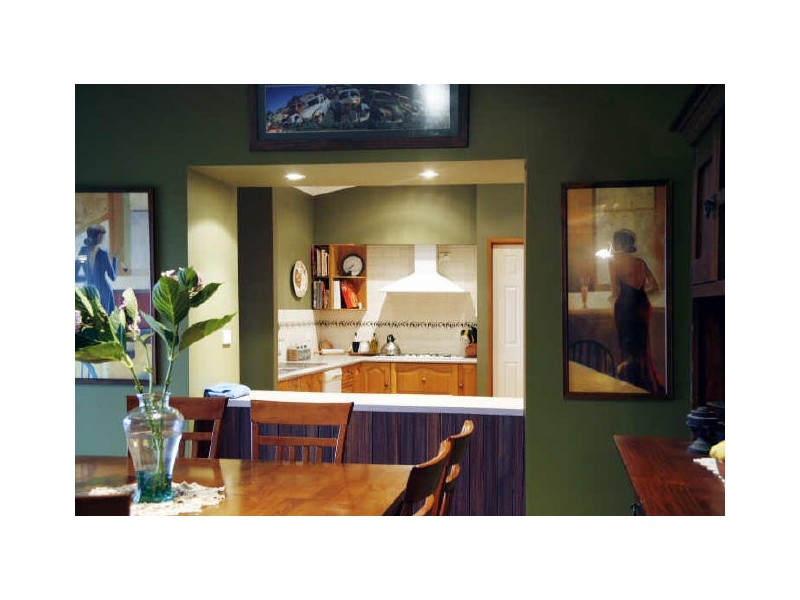 25 Three Chain Road, Maffra VIC 3860