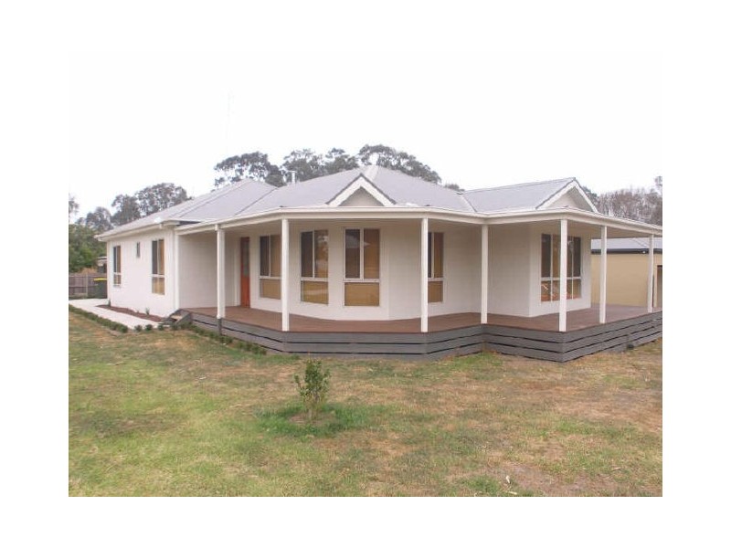 5 Laura Street, Maffra VIC 3860