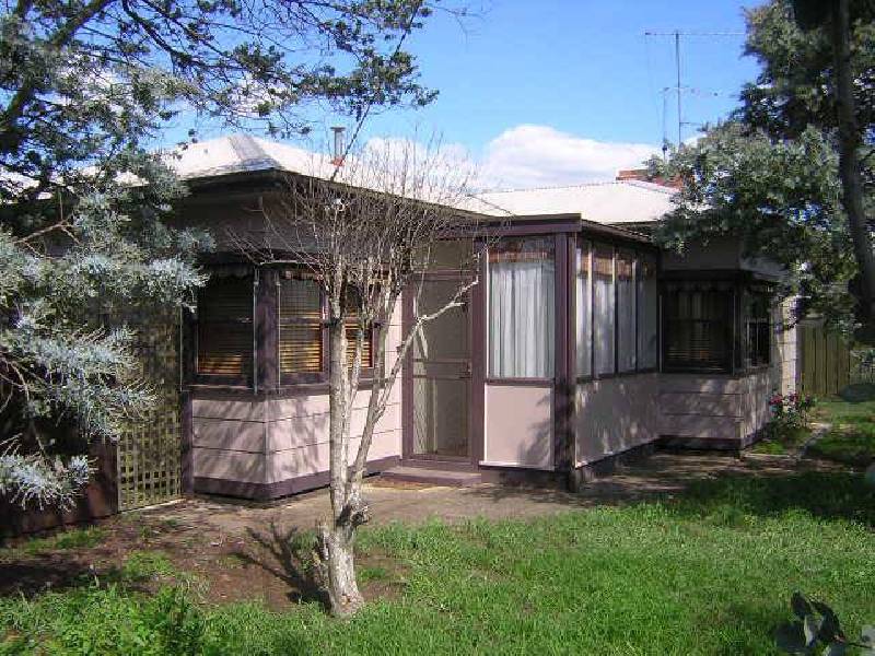 60 Knight Street, Maffra VIC 3860