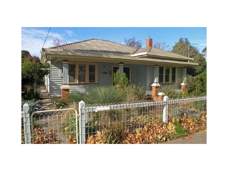 22 McMillan Street, Maffra VIC 3860