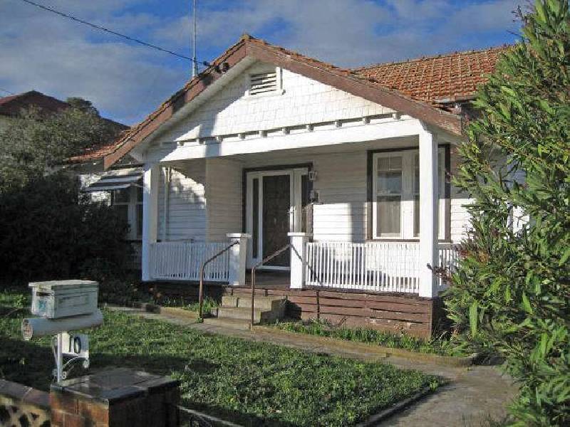 10 Henry Street, Maffra VIC 3860