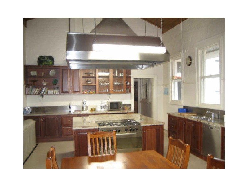 420 Stratford Rd, Maffra VIC 3860