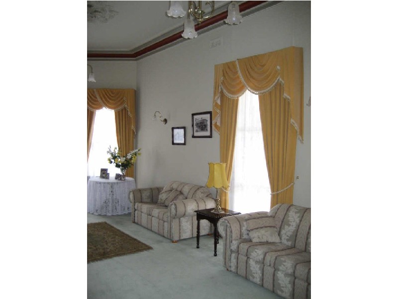 420 Stratford Rd, Maffra VIC 3860