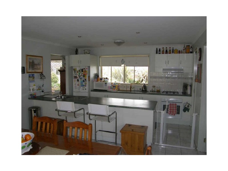 10 Cedarwood Drive, Maffra VIC 3860