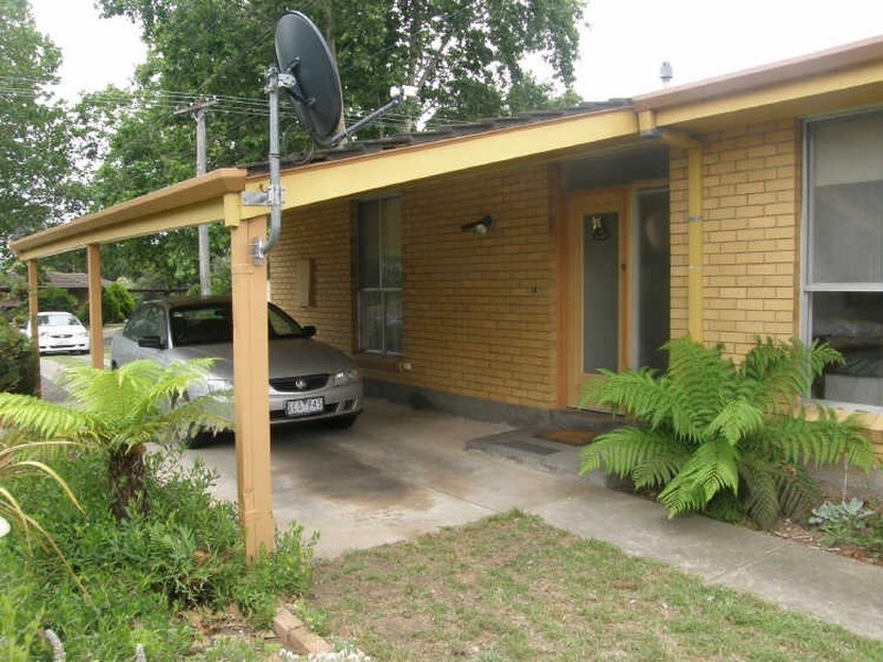 10 Edward Street, Maffra VIC 3860