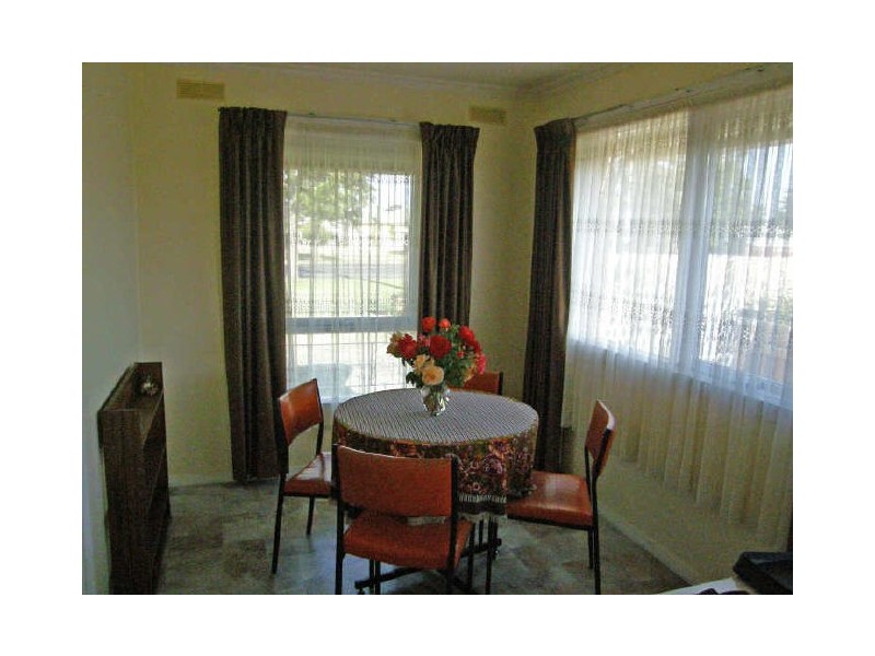 142 Powerscourt Street, Maffra VIC 3860