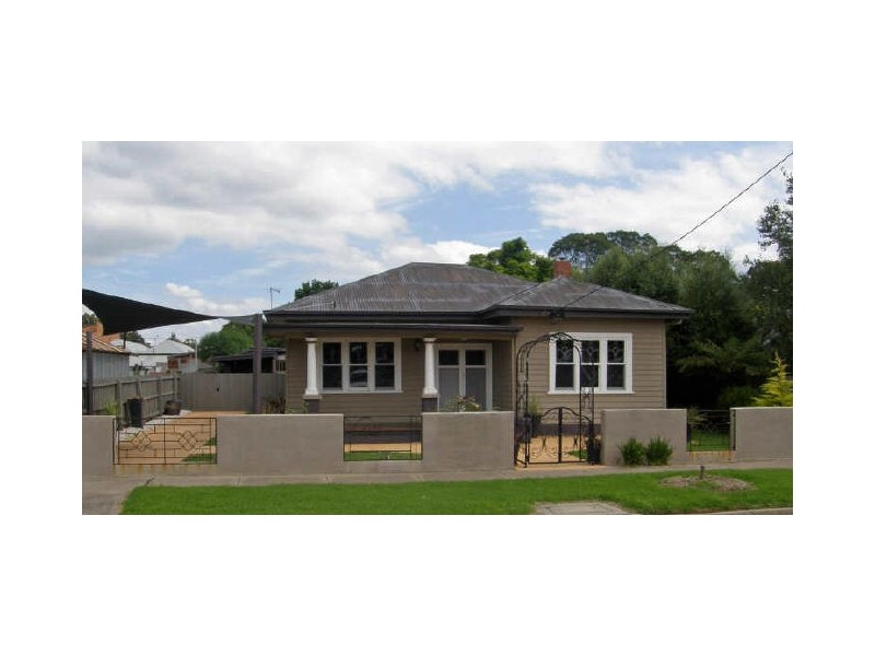 7 Queen Street, Maffra VIC 3860