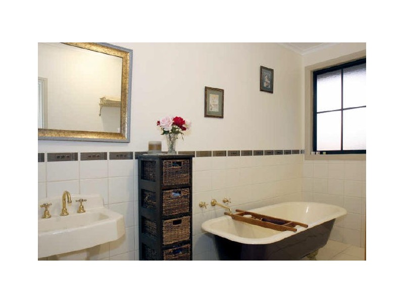 2 Church Street, Maffra VIC 3860