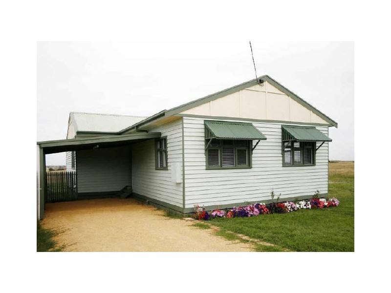 2 Landy Street, Maffra VIC 3860
