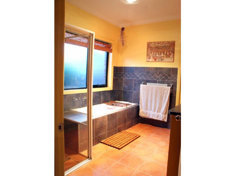 33 Morison Street, Maffra VIC 3860