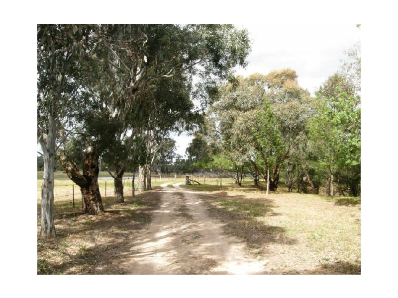 158 Sandy Creek Road, Maffra VIC 3860