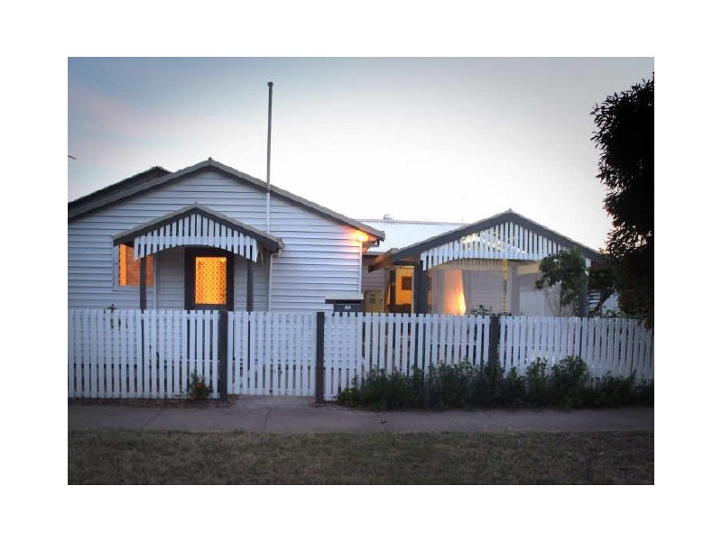 89 Knight Street, Maffra VIC 3860