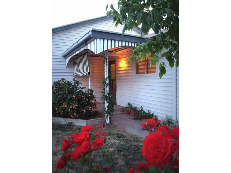 89 Knight Street, Maffra VIC 3860