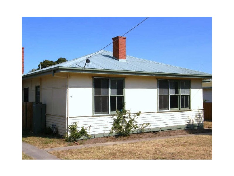 73 Carpenter Street, Maffra VIC 3860