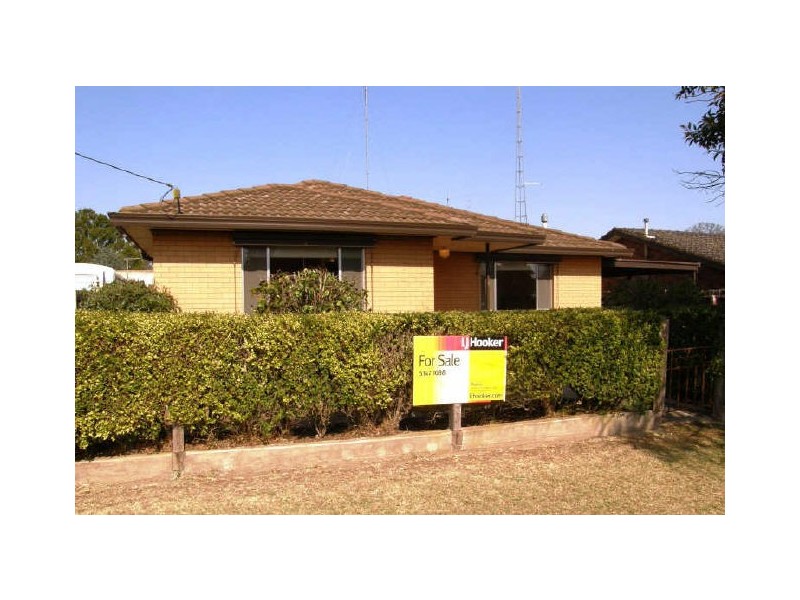 24 Pearson Street, Maffra VIC 3860