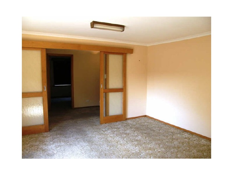 24 Pearson Street, Maffra VIC 3860