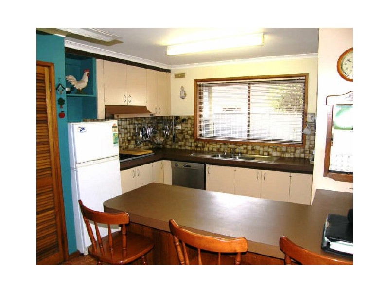 21 Davis Street, Maffra VIC 3860