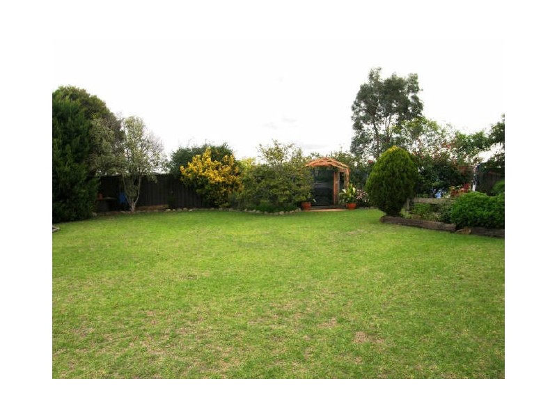 6 Lorrayne Court, Maffra VIC 3860