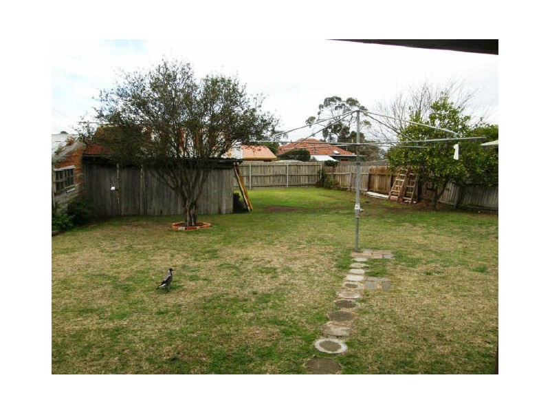 84 Knight St, Maffra VIC 3860