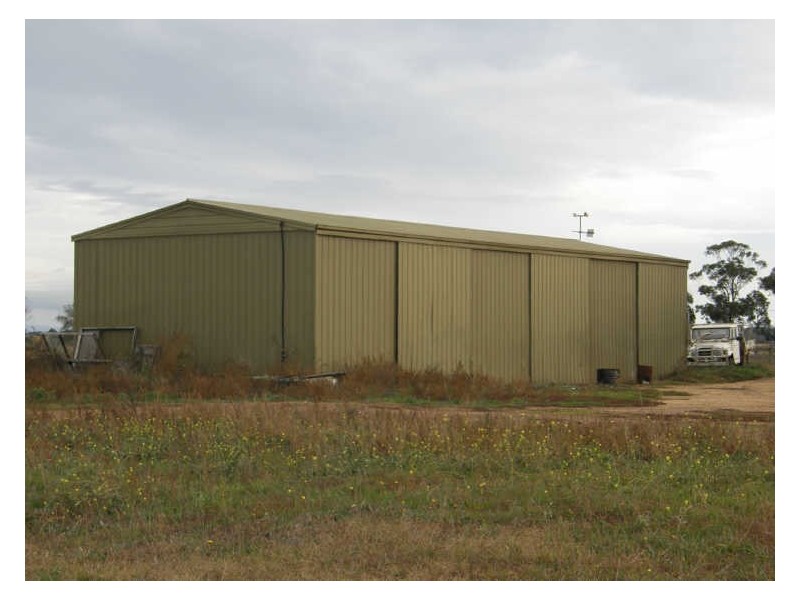 65 Maffra-Sale Rd, Maffra VIC 3860