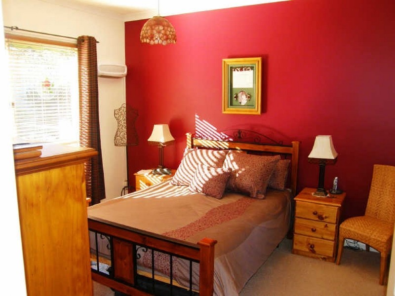 10 Charles Street, Maffra VIC 3860