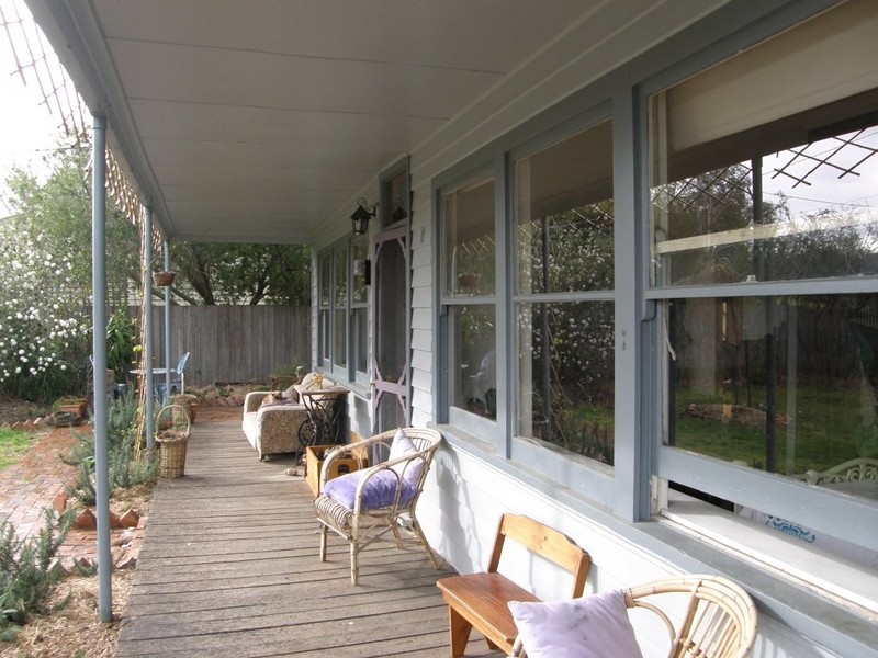 2 Henry Street, Maffra VIC 3860