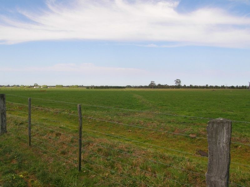 Traralgon-Maffra Road, Tinamba VIC 3859