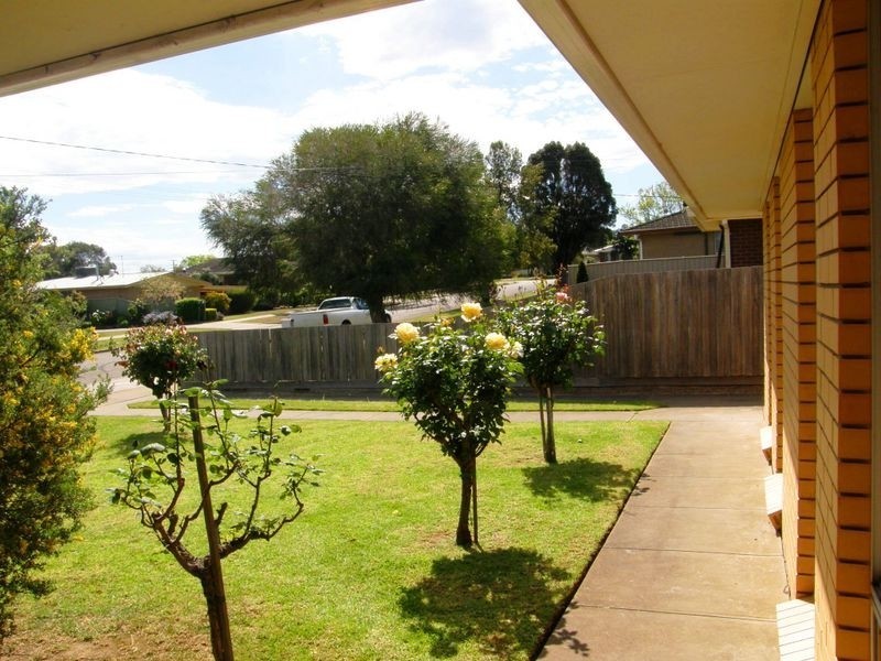 4 Parkinson Street, Maffra VIC 3860