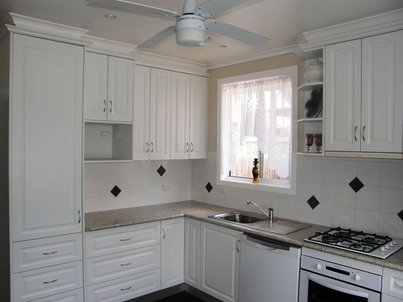 30 Knight Street, Maffra VIC 3860