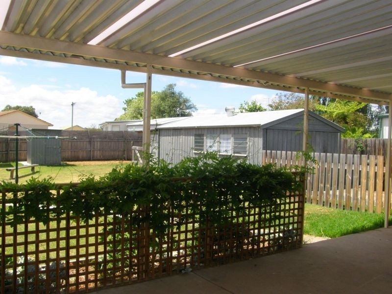 30 Knight Street, Maffra VIC 3860