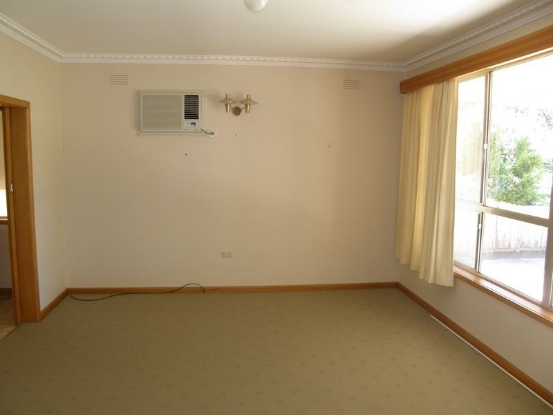 7 McMillan Street, Maffra VIC 3860