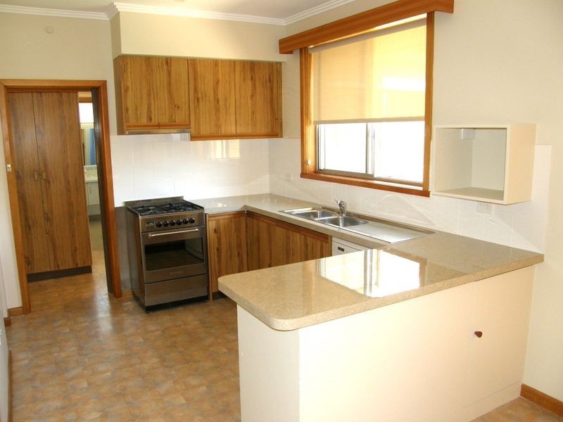 7 McMillan Street, Maffra VIC 3860