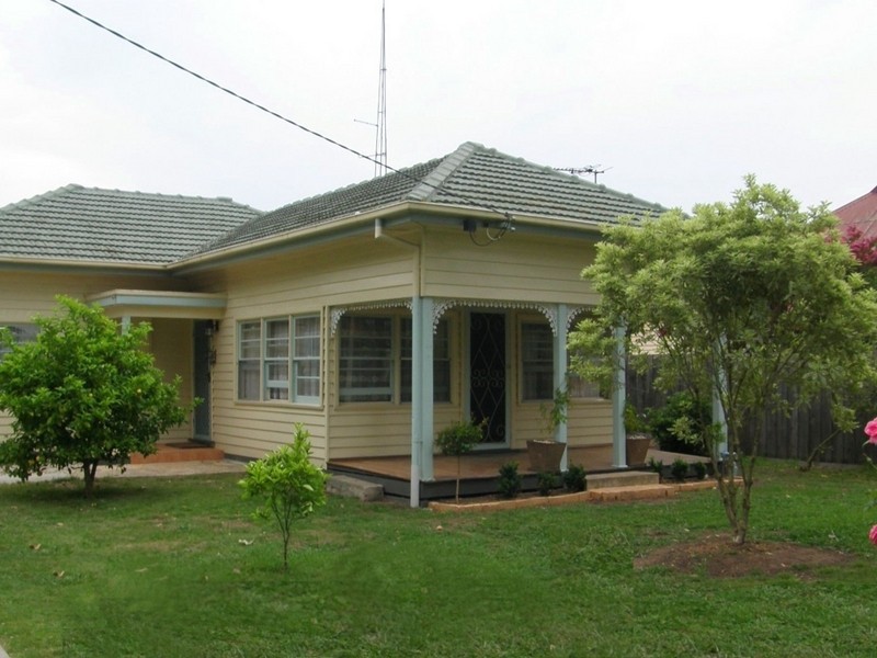 25 McMillan Street, Maffra VIC 3860
